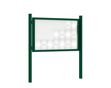 Schaukasten 1000 mit Quatro-Pfosten Farbe:RAL 6005|Abmessungen:21 A4 - B 1600 x H 1000 mm - Klapptür|Pfosten:Pfosten-Set zum Einbetonieren - Ohne Titelleiste