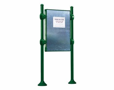 Freies Plakatieren Province Agora Farbe:RAL 6005|Länge:L 1225 x H 1670 mm|Struktur:Grundmodell|Titelleisten:Ohne Titelleiste