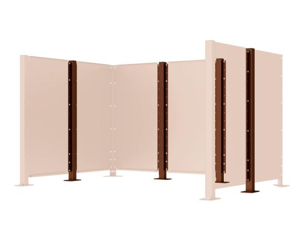 Zwischenpfosten auf Bodenplatte