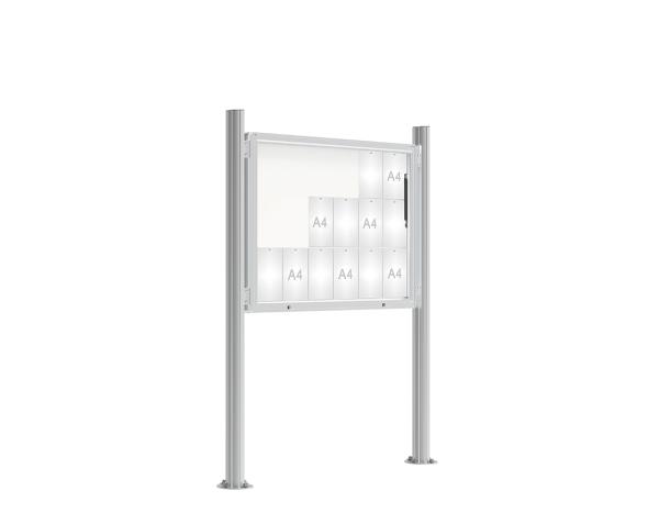 Schaukasten 2000 mit Quatro-Pfosten Farbe:Silber eloxiert|Abmessungen:18 A4 - B 1350 x H 1000 mm - Klapptür|Pfosten:Pfosten-Set auf Bodenplatten - Ohne Titelleiste