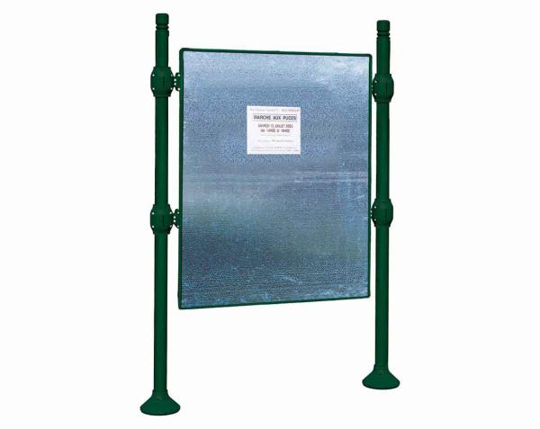 Freies Plakatieren Province City Farbe:RAL 6005|Länge:L 1225 x H 1670 mm|Struktur:Grundmodell|Titelleisten:Ohne Titelleiste